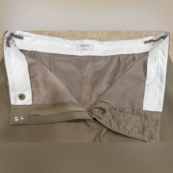 Babaton Agency Mini Short - 16 - Picture 3 of 5